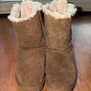 UGG Women's Tan Speckled Shearling Booties